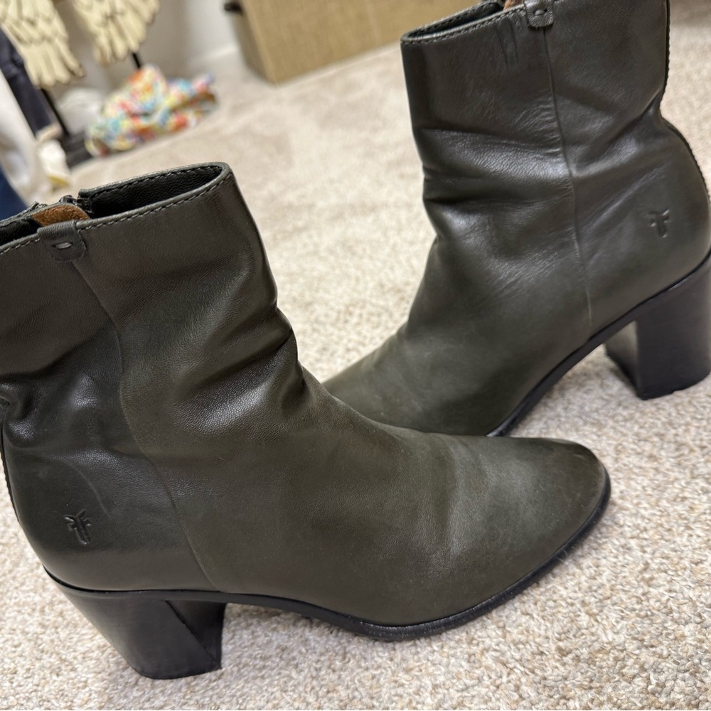 Frye Women's Green Leather Ankle Boots 7